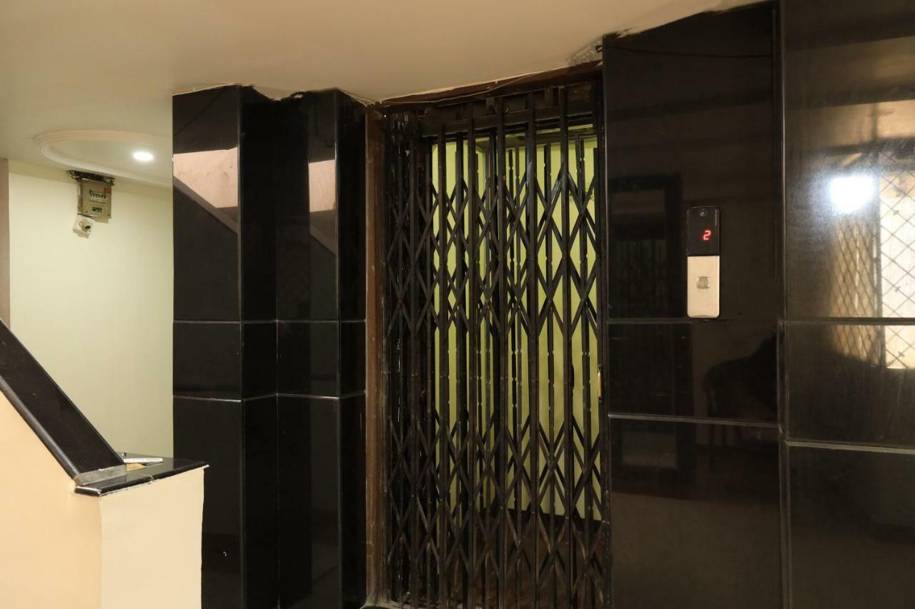 Spot On 39820 Shree Vaibhav Saver Hotel Nágpur Kültér fotó